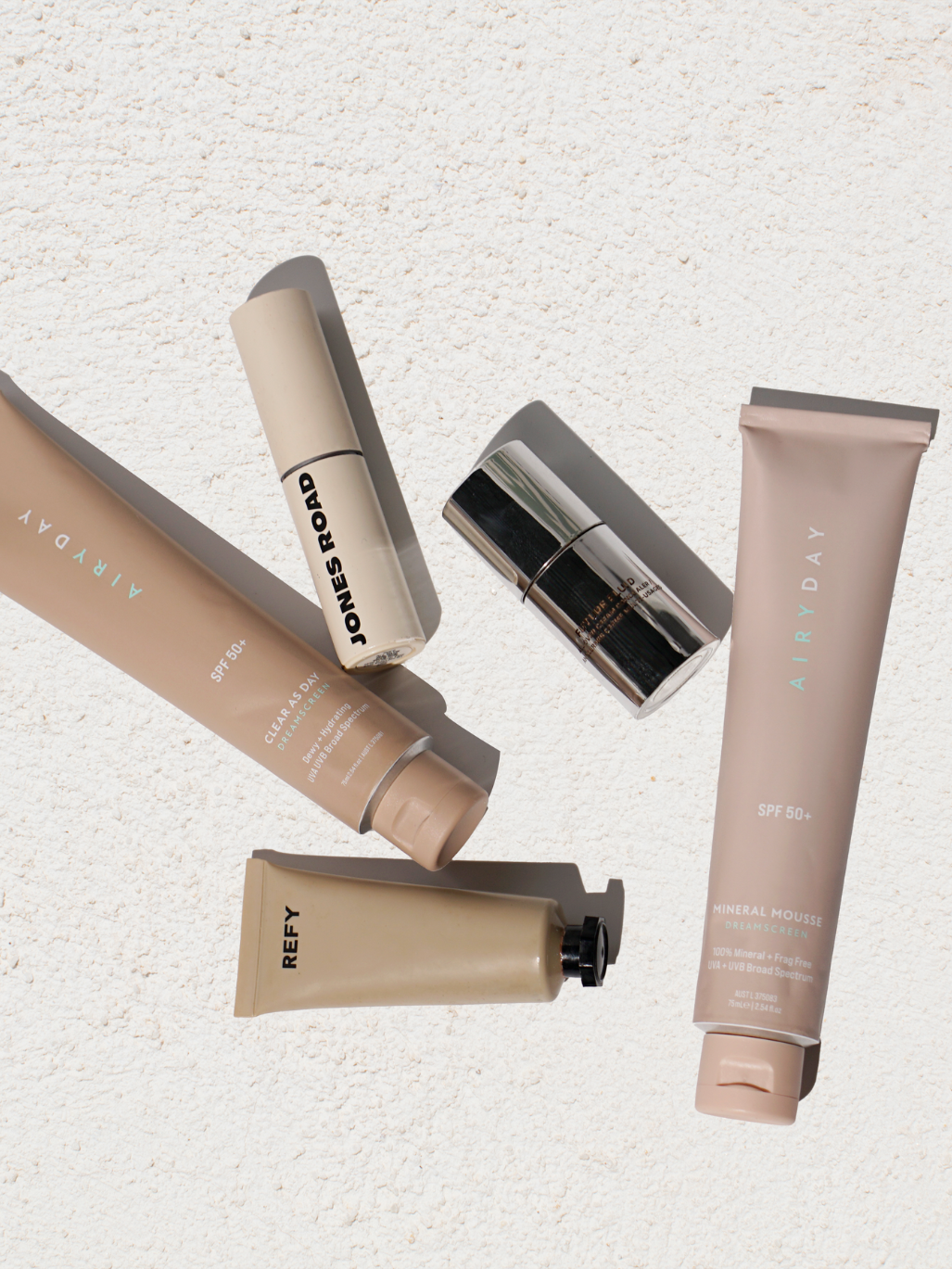 Should you put your sunscreen before or after moisturiser?